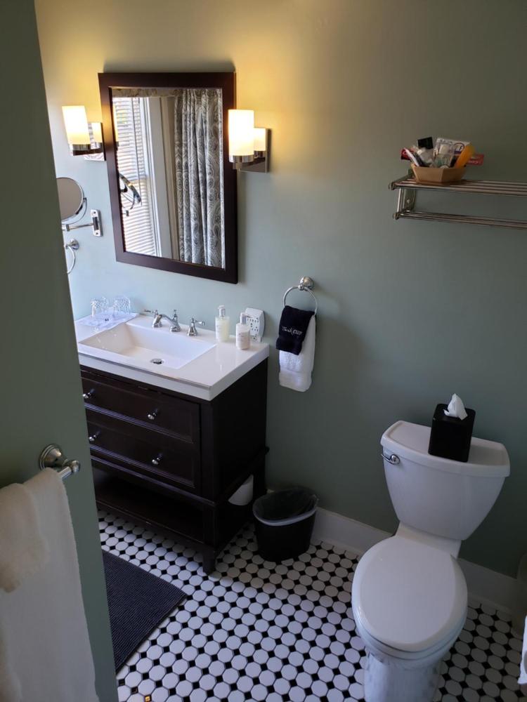 Triple Room with Private Bathroom interior